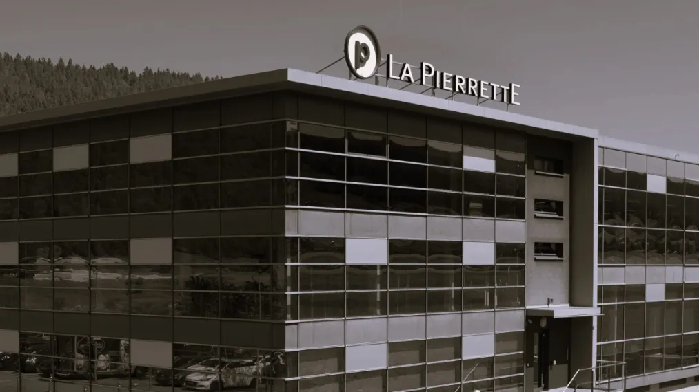 la-pierrette-bg-1-100-years.min_